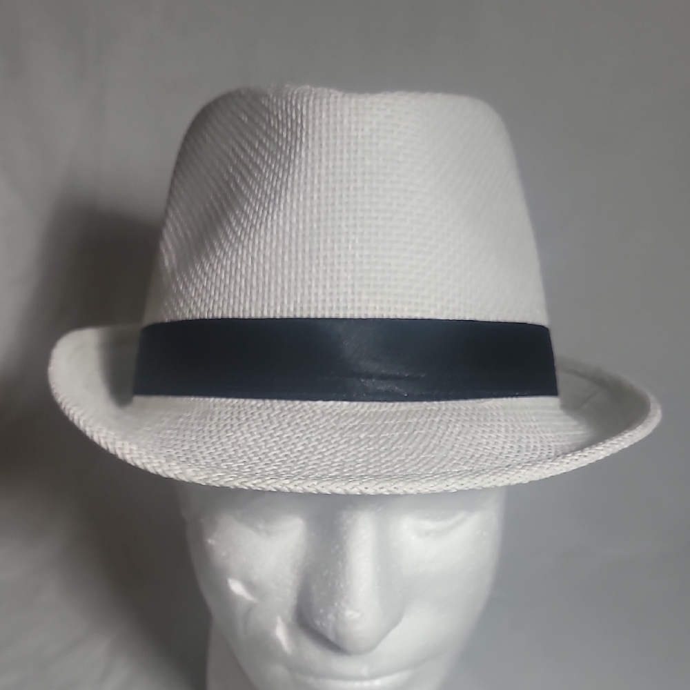Stylish White Fedora with Black Band 58cm